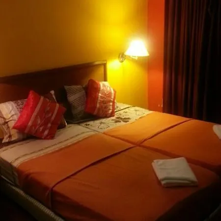 Richone Maluri Private Hotel Kuala Lumpur Exterior photo